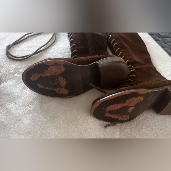 SOLD - Picture 2 of 8